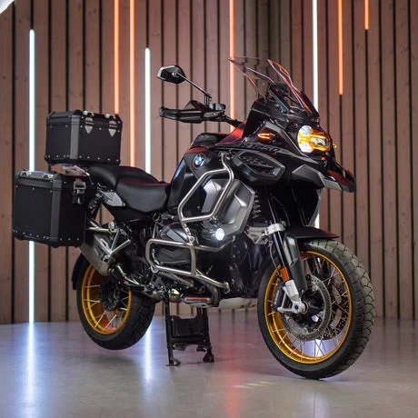 BMW R1250 GSA Triple Black